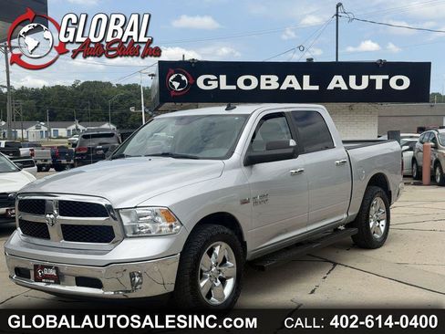 Used 2016 RAM 1500 Big Horn AWD/4WD image 1