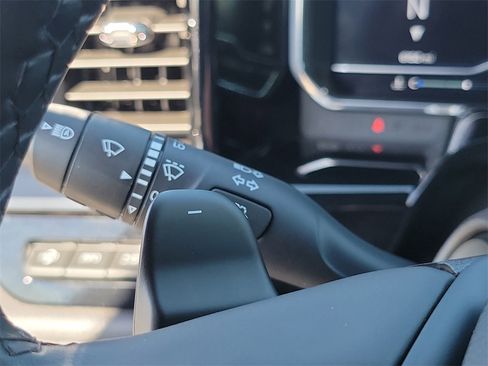 Used 2025 Chevrolet Silverado 1500 ZR2 w/ Technology Package image 8