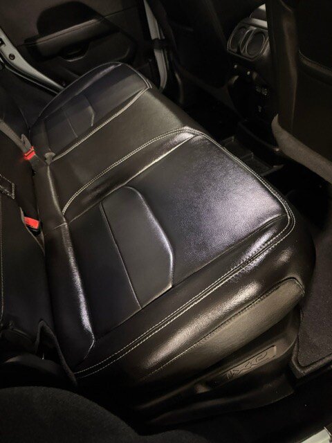 Used 2023 Jeep Wrangler Unlimited Sahara w/ Dual Top Group AWD/4WD image 19