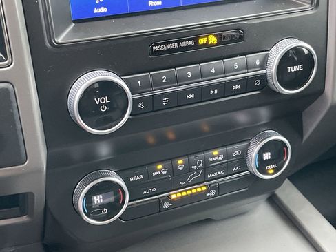 Used 2021 Ford Expedition Max XLT image 34