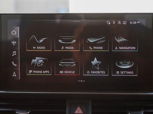 Used 2022 Audi A4 2.0T Premium w/ Convenience Package image 17