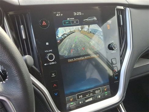 Used 2025 Subaru Outback Premium image 18