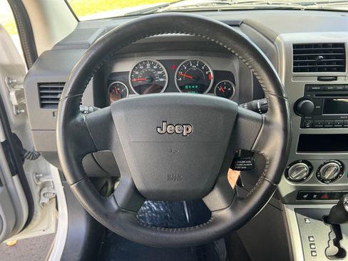 Used 2007 Jeep Compass Limited w/ Driver Convenience Group image 28