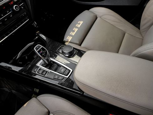 Used 2018 BMW X4 M40i AWD/4WD image 23