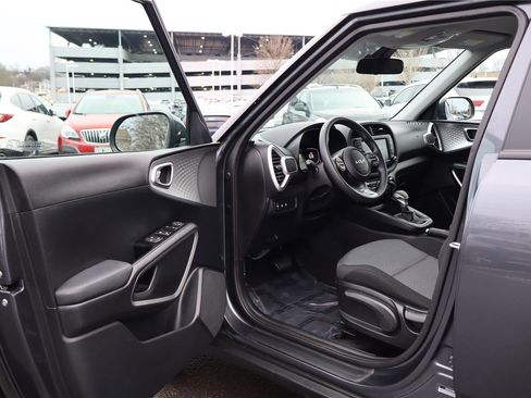 Certified 2023 Kia Soul LX w/ LX Technology Package image 12