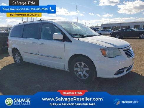 Used 2012 Chrysler Town & Country Touring w/ Entertainment Group #1 image 5