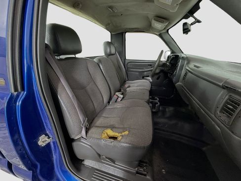 Used 2004 Chevrolet Silverado 1500 W/T RWD image 19