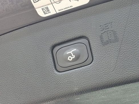Used 2019 Ford Edge ST w/ Equipment Group 401A AWD/4WD image 31