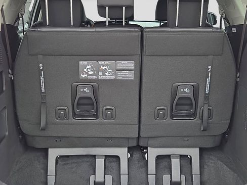 New 2026 Kia Carnival LXS image 14