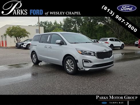 Used 2021 Kia Sedona LX FWD image 1