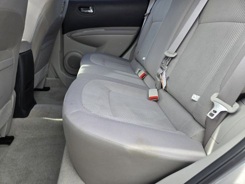 Used 2014 Nissan Rogue S image 12