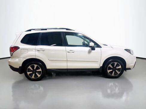 Used 2018 Subaru Forester 2.5i Limited AWD/4WD image 6
