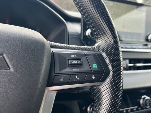 Used 2024 Mitsubishi Outlander SE image 22