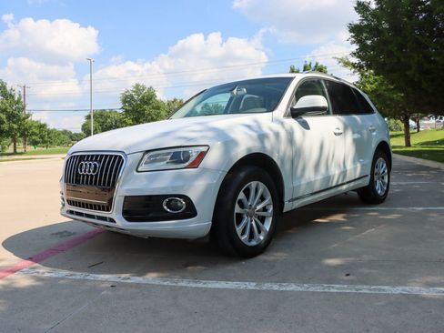 Used 2014 Audi Q5 2.0T Premium Plus w/ Premium Plus Package AWD/4WD image 3