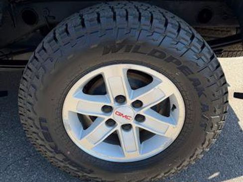 Used 2010 GMC Sierra 1500 SLE w/ Power Pack Plus image 14