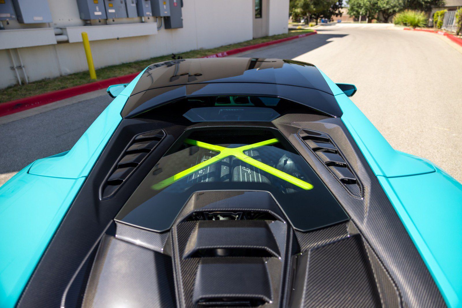 Used 2024 Lamborghini Huracan Tecnica RWD image 7