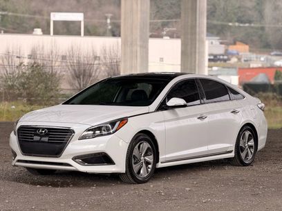 Used 2017 Hyundai Sonata Limited w/ Ultimate Package 02