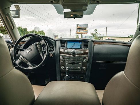 Used 2020 Nissan Armada Platinum w/ Captain's Chairs Package RWD image 10