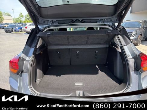 Used 2022 Buick Encore GX Essence w/ Experience Buick Package AWD/4WD image 16