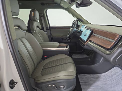 Used 2023 Rivian R1T Adventure image 23