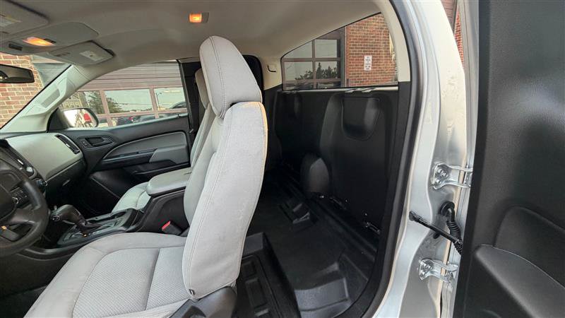 Used 2019 Chevrolet Colorado W/T RWD image 8