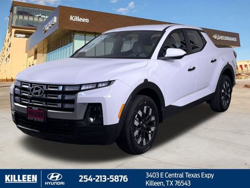 Used 2025 Hyundai Santa Cruz SE image 4