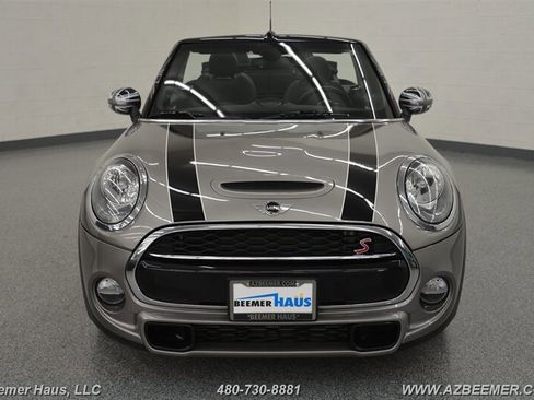 Used 2017 MINI Cooper S image 4