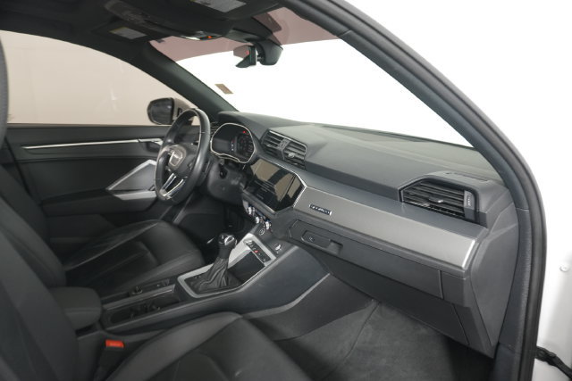 Used 2023 Audi Q3 2.0T Premium AWD/4WD image 35