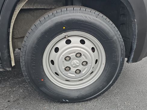 Used 2021 RAM ProMaster 2500 w/ Convenience Group image 12