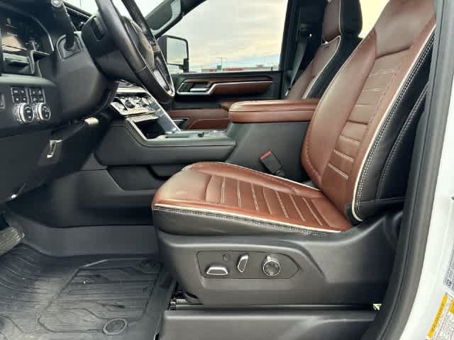 Used 2024 GMC Sierra 2500 Denali Ultimate AWD/4WD image 19