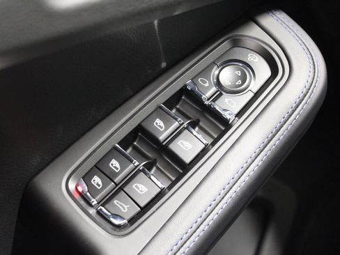 New 2026 Porsche Macan S AWD/4WD image 18