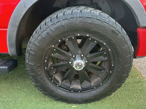 Used 2014 Ford F150 FX4 w/ Equipment Group 402A Luxury image 46