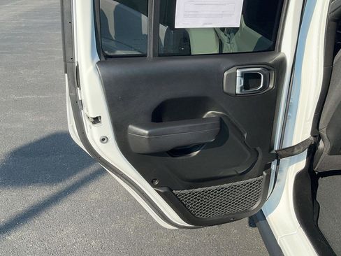 Used 2022 Jeep Wrangler Unlimited Rubicon 4xe w/ Steel Bumper Group AWD/4WD image 24