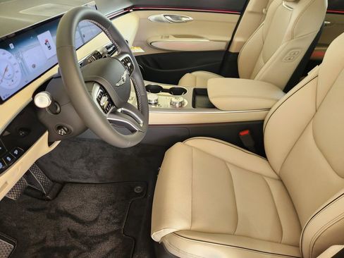 New 2026 Genesis GV70 2.5T Advanced AWD/4WD image 10