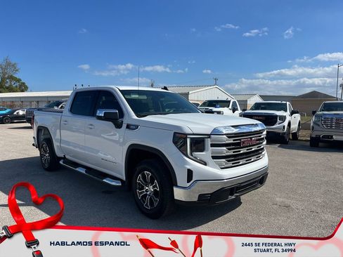New 2026 GMC Sierra 1500 SLE image 2