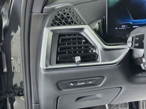 Used 2026 BMW X5 M60i w/ Executive Package AWD/4WD image 19
