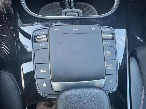 Used 2021 Mercedes-Benz CLA 250 image 33