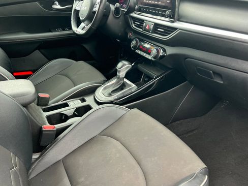 Certified 2022 Kia Forte GT-Line w/ GT-Line Premium Package image 19