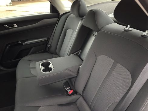 Used 2022 Kia K5 LXS image 18