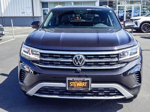 Used 2020 Volkswagen Atlas Cross Sport SEL Premium AWD/4WD image 18