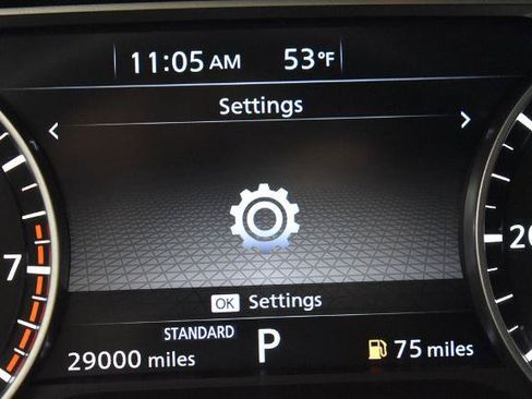 Certified 2025 Nissan Pathfinder SV FWD image 19