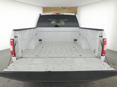 Used 2019 Ford F150 XLT image 5