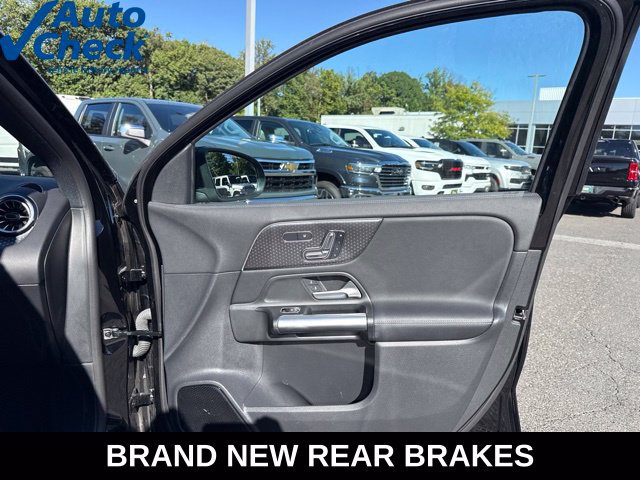 Used 2025 Mercedes-Benz GLA 250 4MATIC image 28