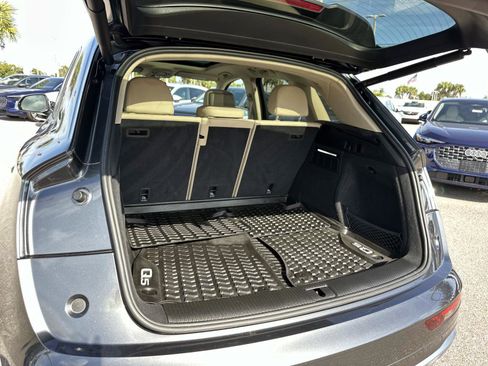 Used 2022 Audi Q5 2.0T Premium image 10