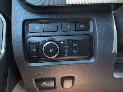 Used 2023 Ford F250 Platinum AWD/4WD image 25
