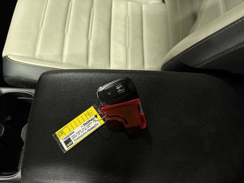Used 2023 Honda CR-V Sport Touring image 38