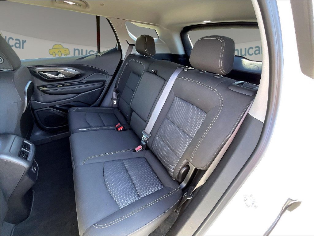 Used 2024 GMC Terrain SLE AWD/4WD image 14