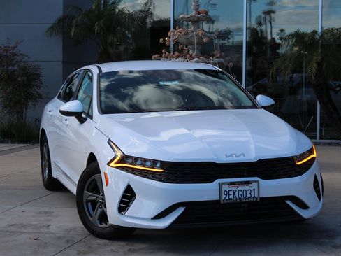 Used 2023 Kia K5 LXS image 2