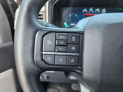 Certified 2025 Ford F450 Platinum AWD/4WD image 18