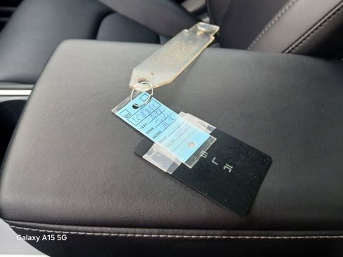 Used 2023 Tesla Model 3 Standard Range image 12